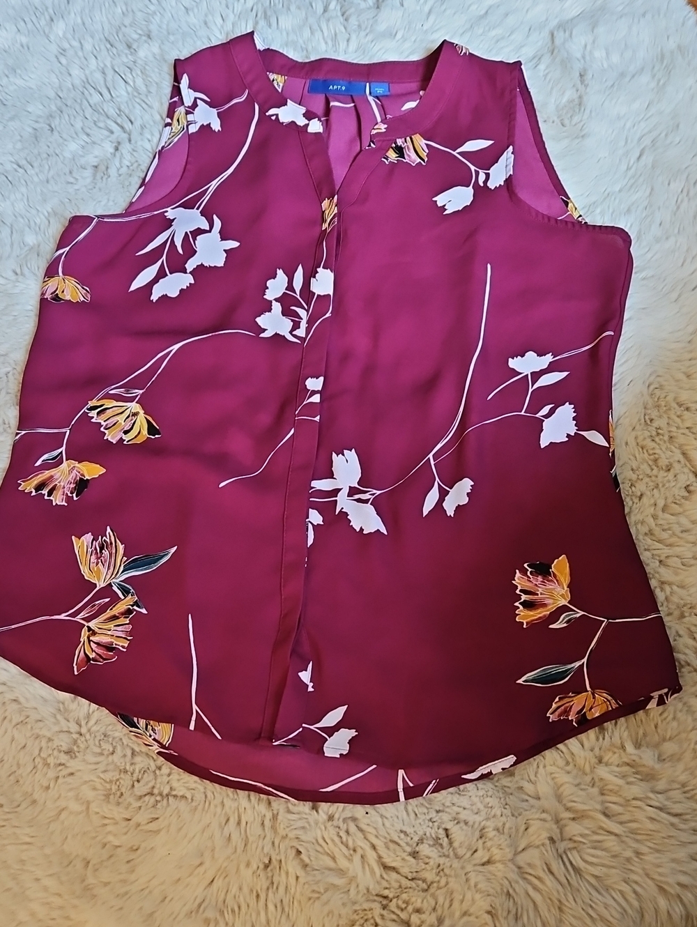 Apt. 9 Sleeveless Floral Camisole in Berry with White & Yellow Accents